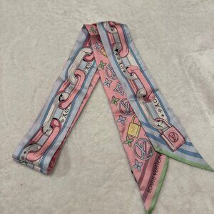 Louis Vuitton Silk Bandeau Scarf – Pink & Blue Monogram with Padlock Chain Print